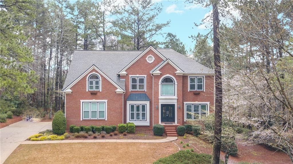 5 bedroom, 5 bathroom, 3,124 sq ft single family residence sold at 565 Hopewell Downs Drive, Alpharetta, GA 30004