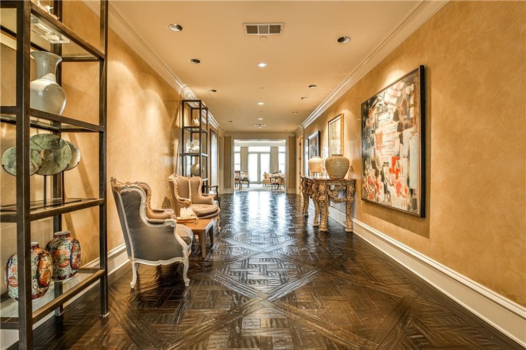 2500 Peachtree Road 604N, Atlanta, GA 30305 — most recent listing photo