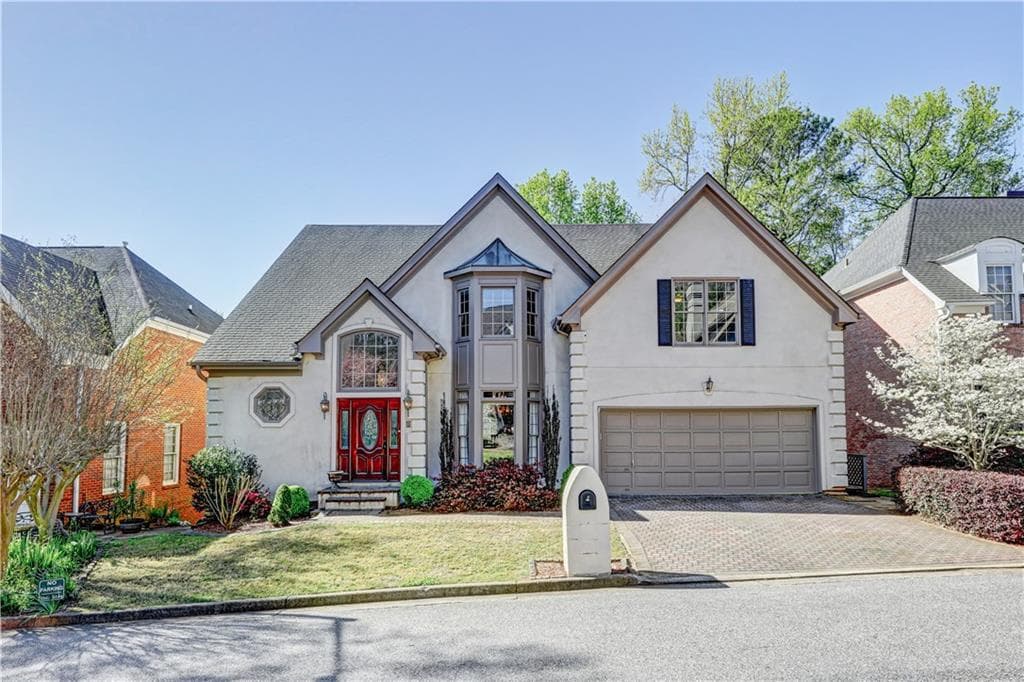 5 bedroom, 5 bathroom, 6,117 sq ft single family residence sold at 195 Grosvenor Place, Atlanta, GA 30328