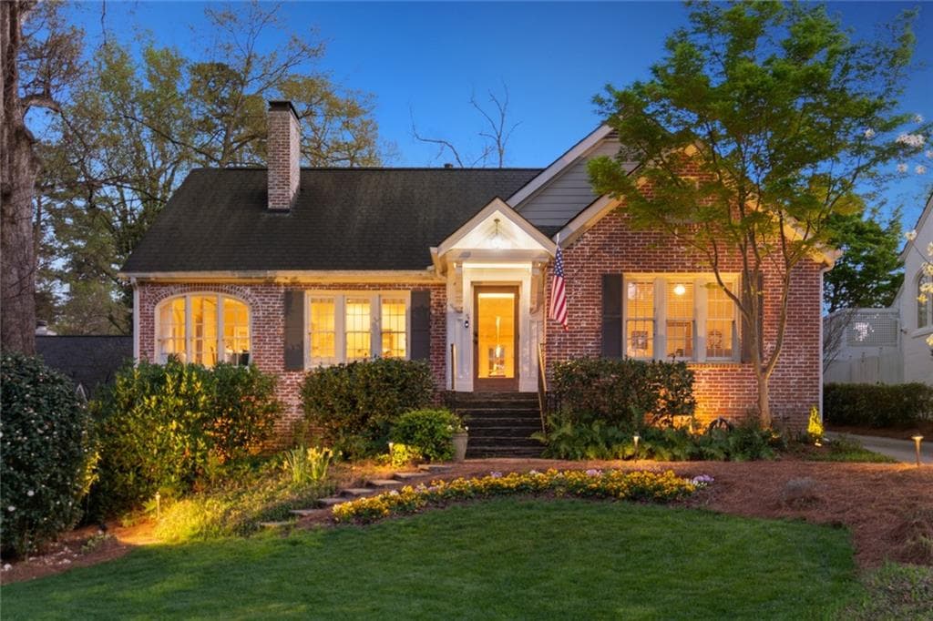 4 bedroom, 3 bathroom, 2,614 sq ft single family residence sold at 677 Greenview Avenue, Atlanta, GA 30305