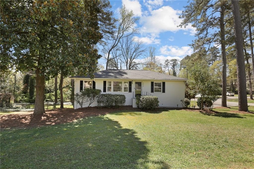 2036 Pawnee Drive, Marietta, GA 30067 — most recent listing photo