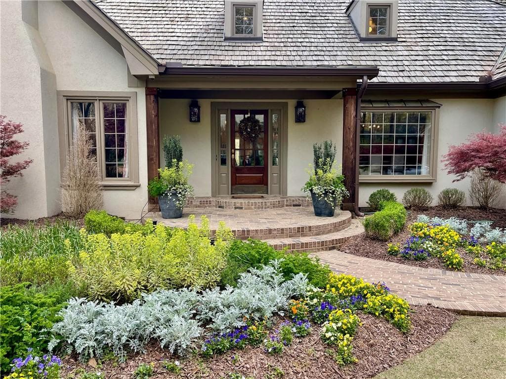 4 bedroom, 4 bathroom, 4,350 sq ft single family residence sold at 110 River Hollow Court, Johns Creek, GA 30097