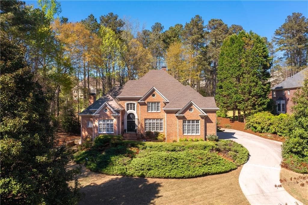 2210 River Cliff Drive, Roswell, GA 30076 — most recent listing photo