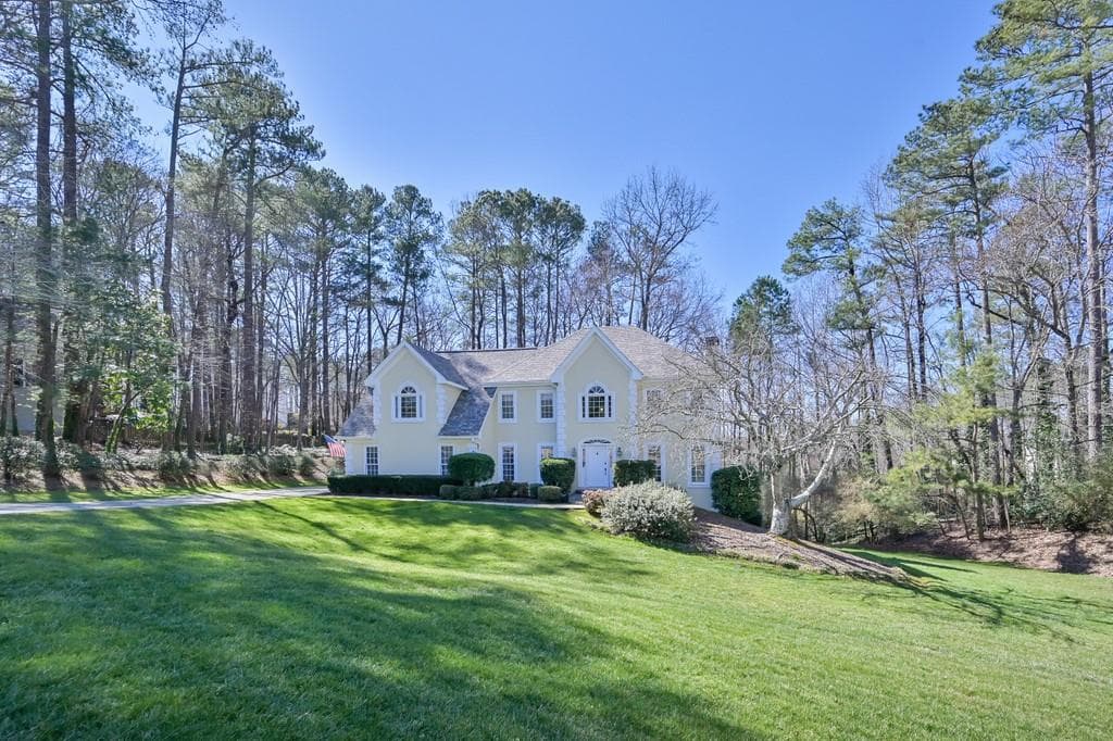 340 Log House Court, Roswell, GA 30075 — most recent listing photo