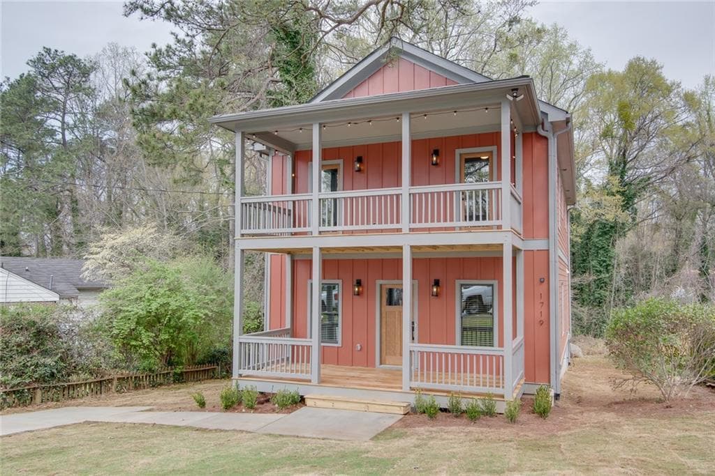 4 bedroom, 3 bathroom, 2,030 sq ft single family residence sold at 1719 Emerald Avenue, Atlanta, GA 30310