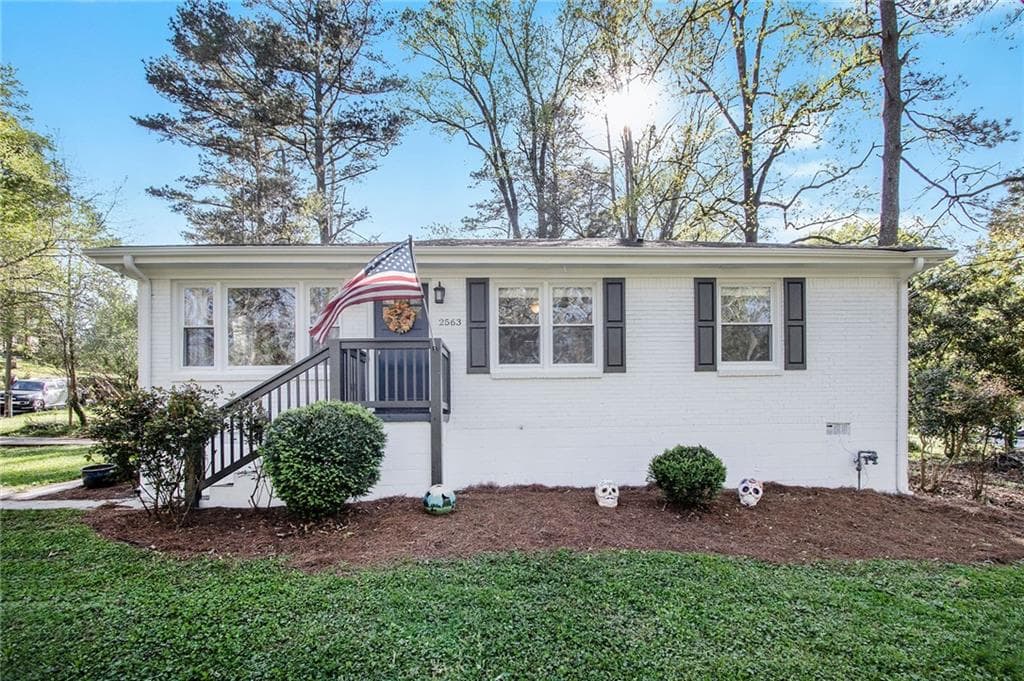 3 bedroom, 1 bathroom, 1,080 sq ft single family residence sold at 2563 Saint Patrick Street, Atlanta, GA 30317