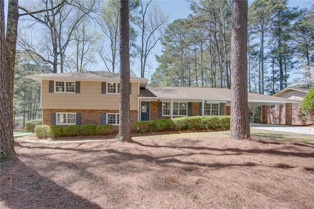 5 bedroom, 3 bathroom, 2,585 sq ft single family residence sold at 2874 Greenrock Trail, Atlanta, GA 30340