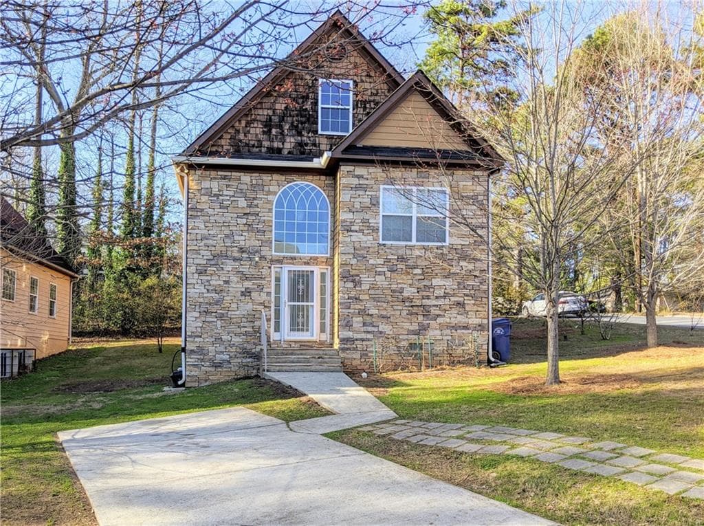 5 bedroom, 3 bathroom, 3,662 sq ft single family residence sold at 2797 Peek Road, Atlanta, GA 30318