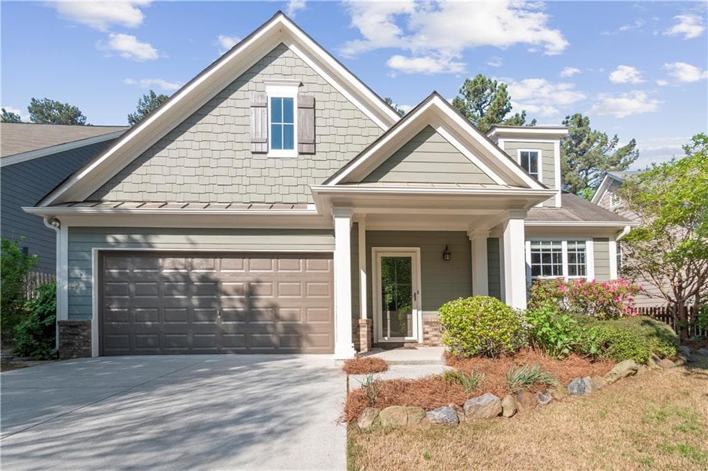 4 bedroom, 3 bathroom, 2,431 sq ft single family residence sold at 1532 Habershal Road, Atlanta, GA 30318
