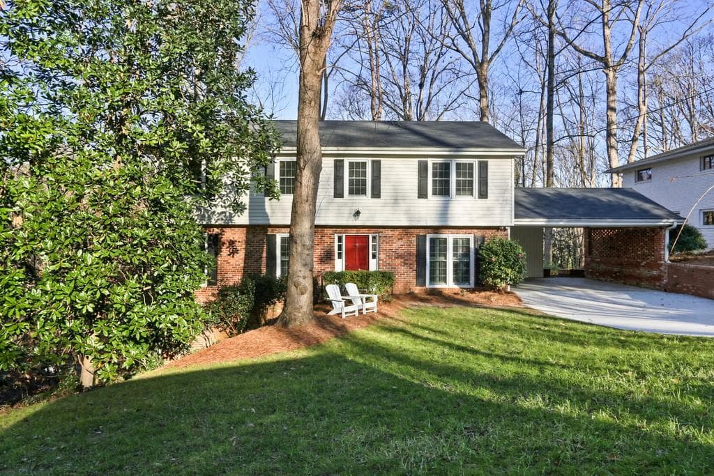 5015 Vallo Vista Court, Atlanta, GA 30342 — most recent listing photo