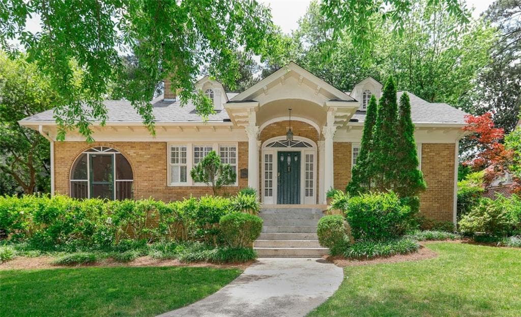 3 bedroom, 5 bathroom, 3,070 sq ft single family residence sold at 717 E Morningside Drive, Atlanta, GA 30324