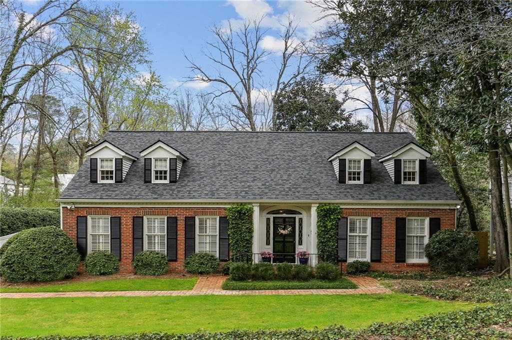 4 bedroom, 3 bathroom, 3,110 sq ft single family residence sold at 565 Manor Ridge Drive, Atlanta, GA 30305