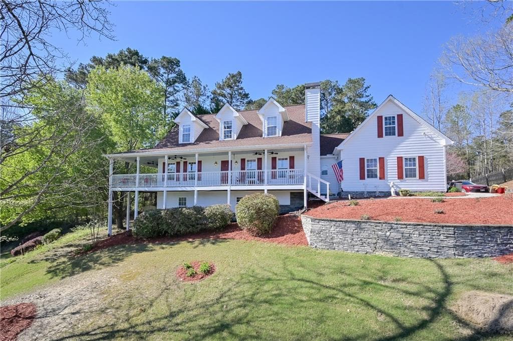 3 bedroom, 3 bathroom, 2,956 sq ft single family residence sold at 2390 River Run Drive, Dacula, GA 30019