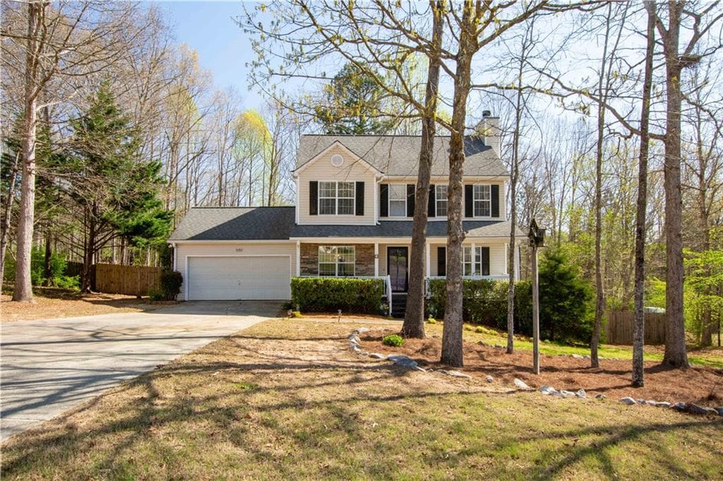 3 bedroom, 3 bathroom, 1,785 sq ft single family residence sold at 5151 Meridian Lake Drive, Monroe, GA 30655