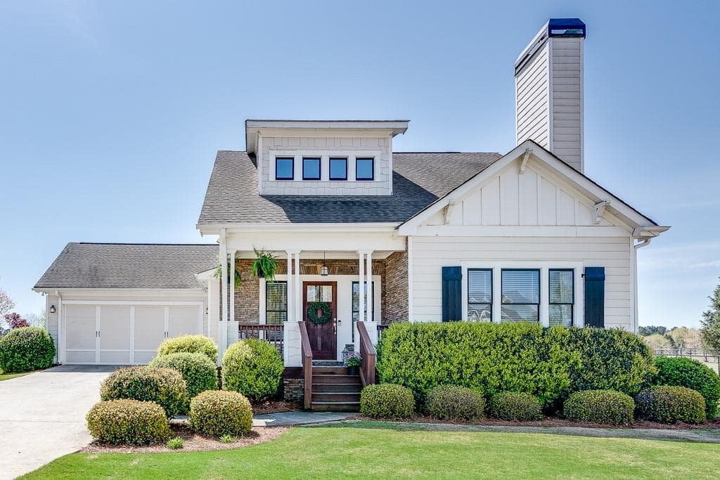 4 bedroom, 3 bathroom, 2,293 sq ft single family residence sold at 1713 Townside Drive, Bishop, GA 30621