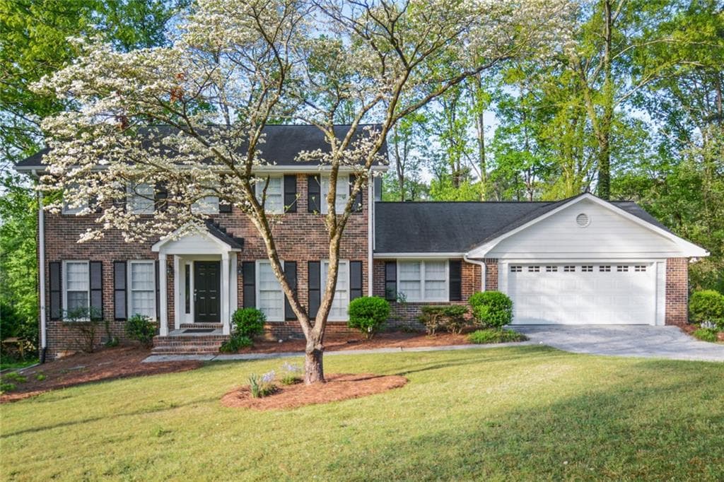 4 bedroom, 3 bathroom, 2,506 sq ft single family residence sold at 5401 Seaton Way, Dunwoody, GA 30338
