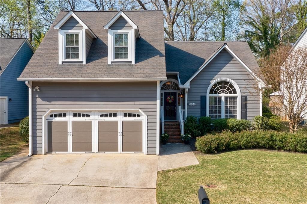 3 bedroom, 3 bathroom, 2,368 sq ft single family residence sold at 1096 Dunbarton Trace, Brookhaven, GA 30319