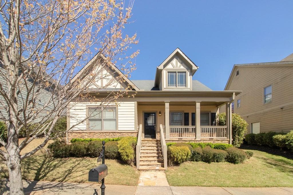3 bedroom, 2 bathroom, 1,451 sq ft single family residence sold at 962 Westmoreland Circle, Atlanta, GA 30318