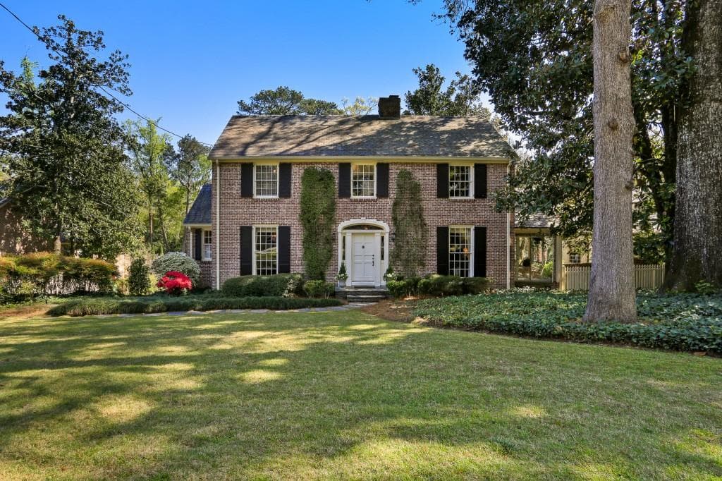 3 bedroom, 4 bathroom, 2,986 sq ft single family residence sold at 3111 Arden Road, Atlanta, GA 30305