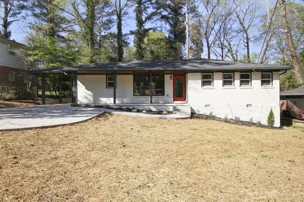 3 bedroom, 3 bathroom, 1,371 sq ft single family residence sold at 3470 Glensford Drive, Decatur, GA 30032