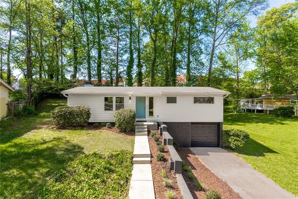 3 bedroom, 2 bathroom single family residence sold at 3464 Raymond Drive, Doraville, GA 30340