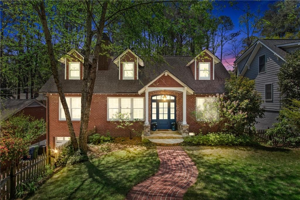 4 bedroom, 3 bathroom, 3,200 sq ft single family residence sold at 756 Longwood Drive, Atlanta, GA 30305