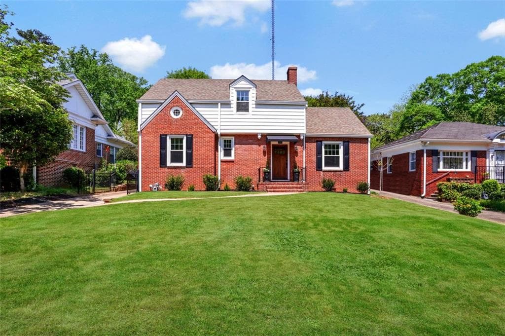 3 bedroom, 2 bathroom, 2,362 sq ft single family residence sold at 1370 Emory Road, Atlanta, GA 30306