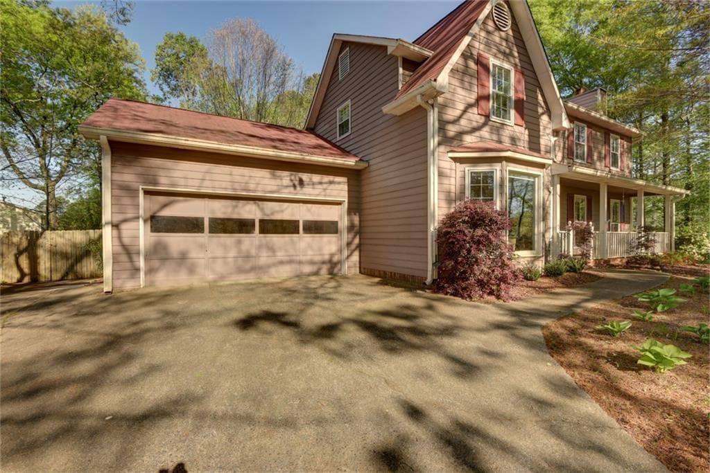 3765 W Cooper Lake Drive, Smyrna, GA 30082 — most recent listing photo