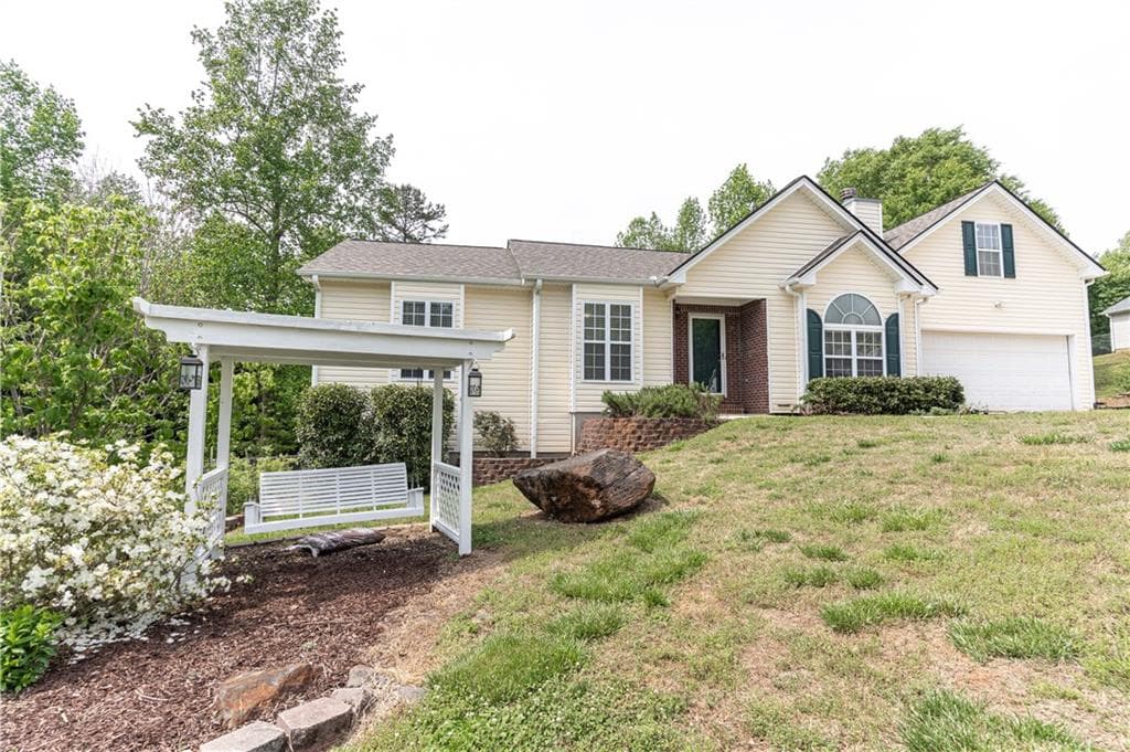 5 bedroom, 3 bathroom, 2,892 sq ft single family residence sold at 645 Rosebud Lane, Winder, GA 30680