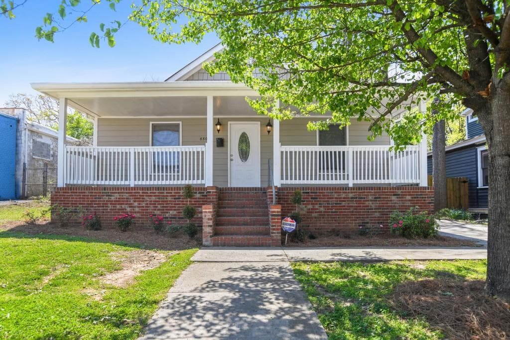 4 bedroom, 2 bathroom, 1,643 sq ft single family residence sold at 830 Beecher Street, Atlanta, GA 30310