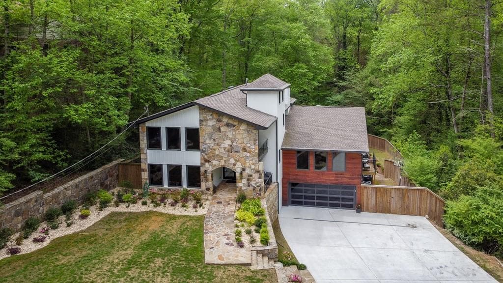 1464 Pebble Creek Road, Marietta, GA 30067 — most recent listing photo