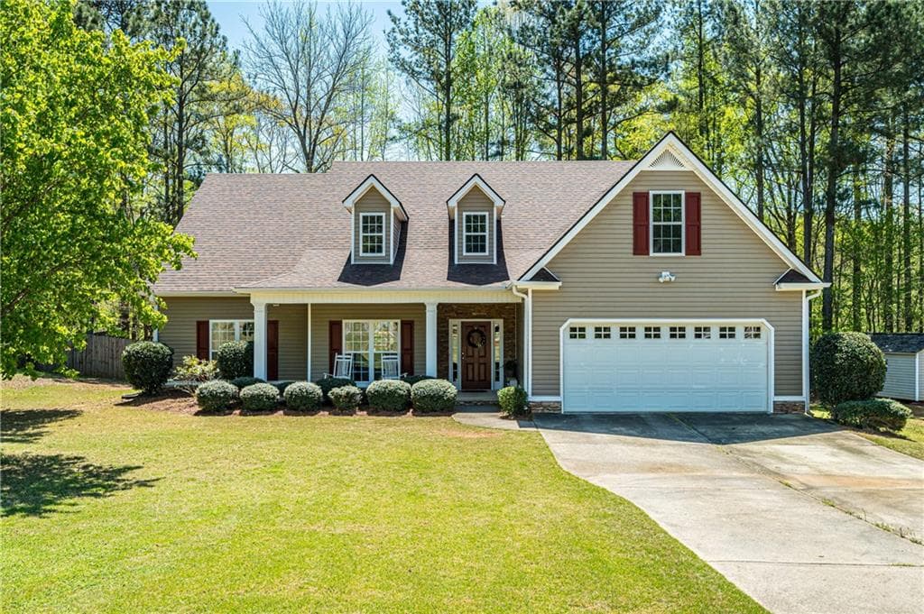 3 bedroom, 2 bathroom, 2,200 sq ft single family residence sold at 341 Harborside Drive, Dallas, GA 30132