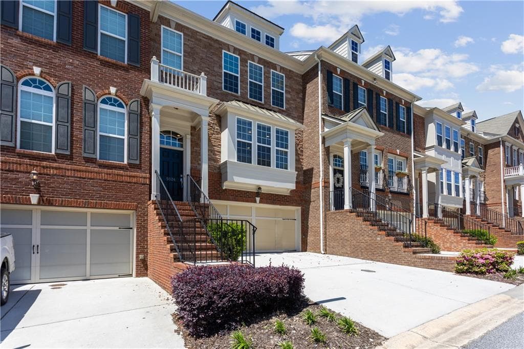3 bedroom, 4 bathroom, 2,321 sq ft townhouse sold at 5024 Ridgemont Walk 19, Atlanta, GA 30339