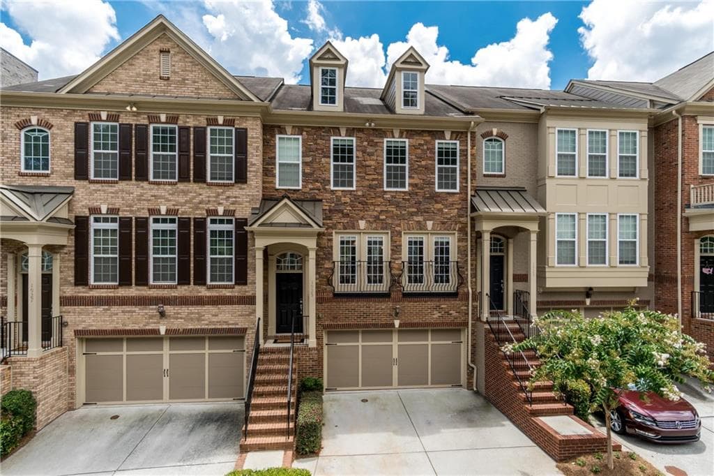 1925 Ridgemont Lane 16, Decatur, GA 30033 — most recent listing photo