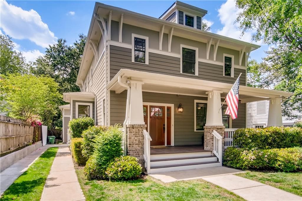 5 bedroom, 4 bathroom, 3,250 sq ft single family residence sold at 420 Leonardo Avenue, Atlanta, GA 30307