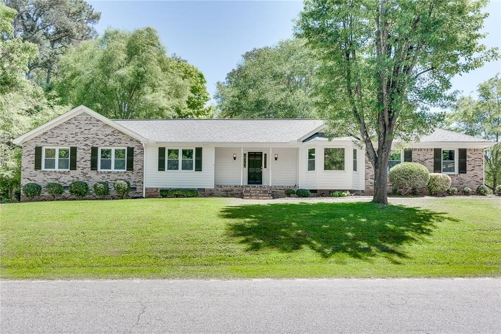 2210 Sunrise Circle, Cumming, GA 30040 — most recent listing photo