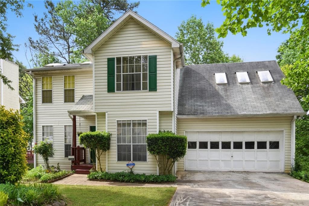 4 bedroom, 3 bathroom, 1,368 sq ft single family residence sold at 3227 Deer Pause Lane, Decatur, GA 30034