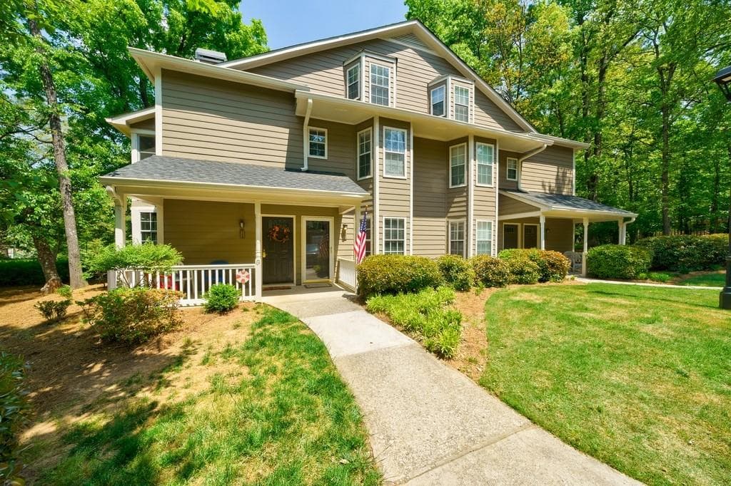 2 bedroom, 2 bathroom, 1,138 sq ft condominium sold at 2166 N Forest Trail 2166, Dunwoody, GA 30338