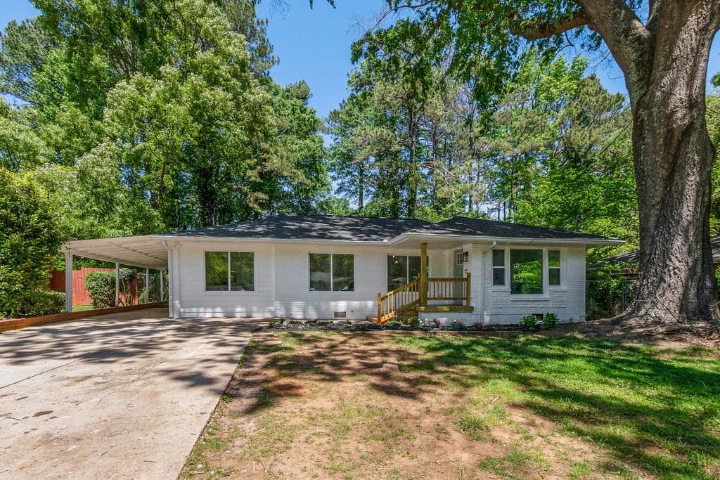 3 bedroom, 2 bathroom, 1,620 sq ft single family residence sold at 3400 Lark Lane, Decatur, GA 30032