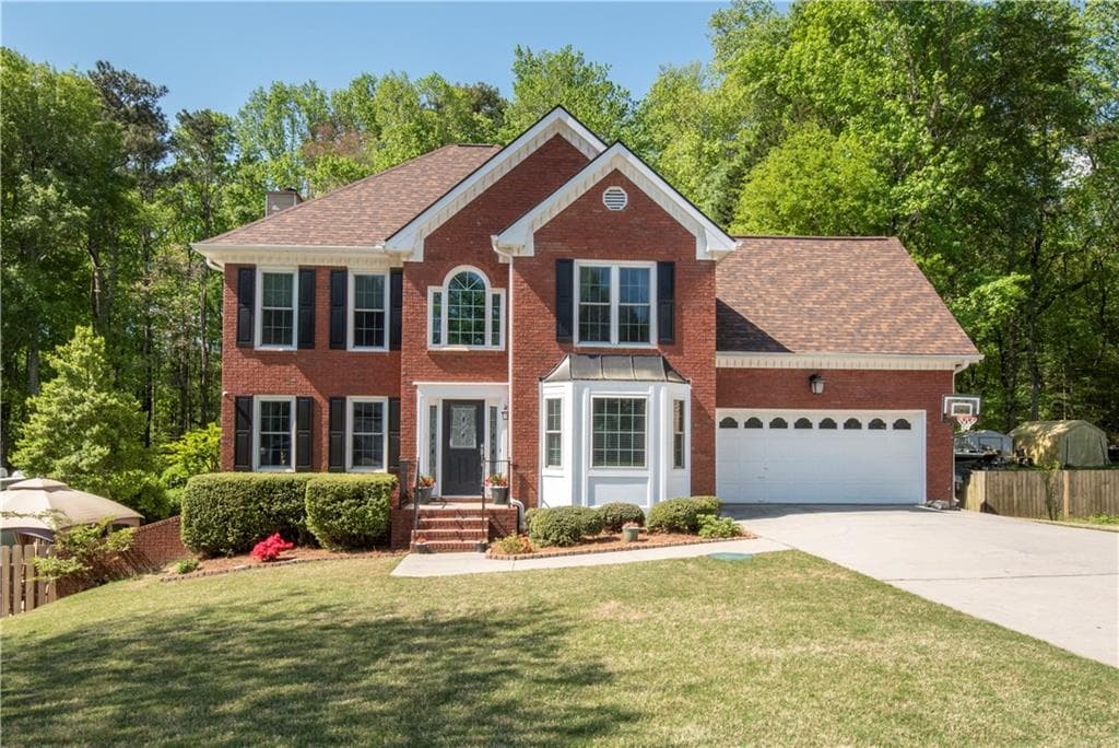 6 bedroom, 4 bathroom, 4,081 sq ft single family residence sold at 3330 Coles Creek Drive, Buford, GA 30519