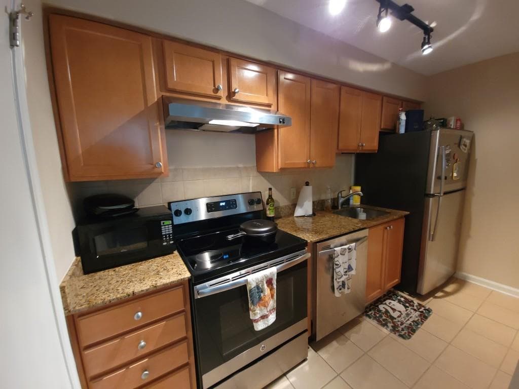 1 bedroom, 1 bathroom, 625 sq ft condominium sold at 3005 Seven Pines Lane 102, Atlanta, GA 30339