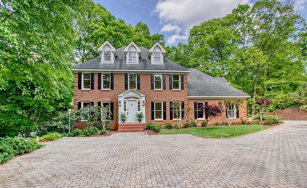 640 Valley Hall Drive, Sandy Springs, GA 30350 — most recent listing photo
