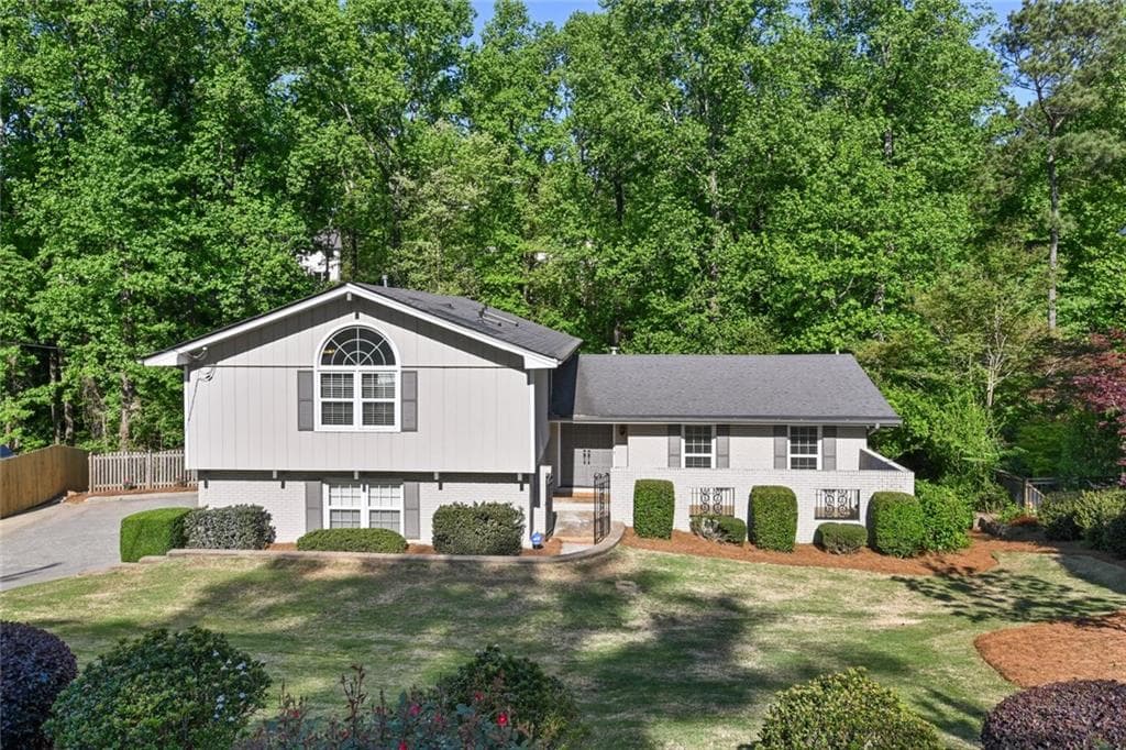 5084 Winding Branch Drive, Dunwoody, GA 30338 — most recent listing photo