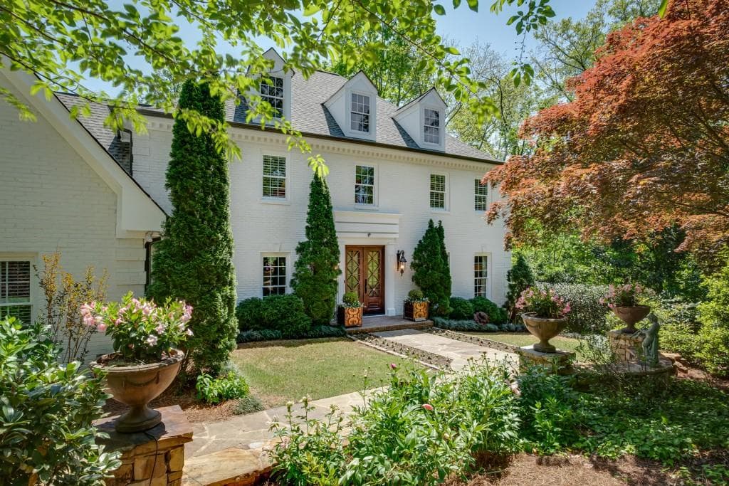 9955 Huntcliff Trace, Sandy Springs, GA 30350 — most recent listing photo