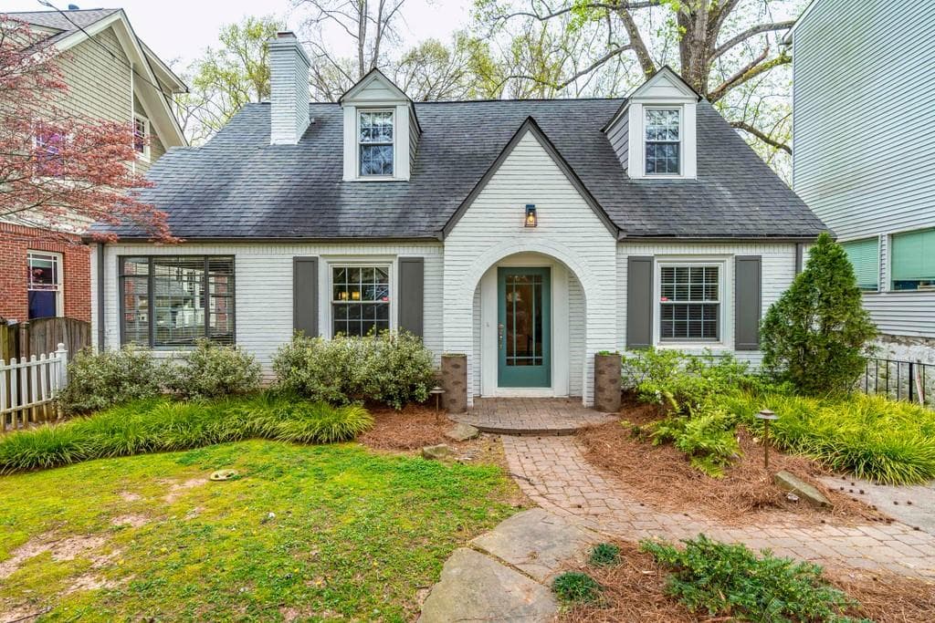 3 bedroom, 2 bathroom, 2,191 sq ft single family residence sold at 856 Amsterdam Avenue, Atlanta, GA 30306