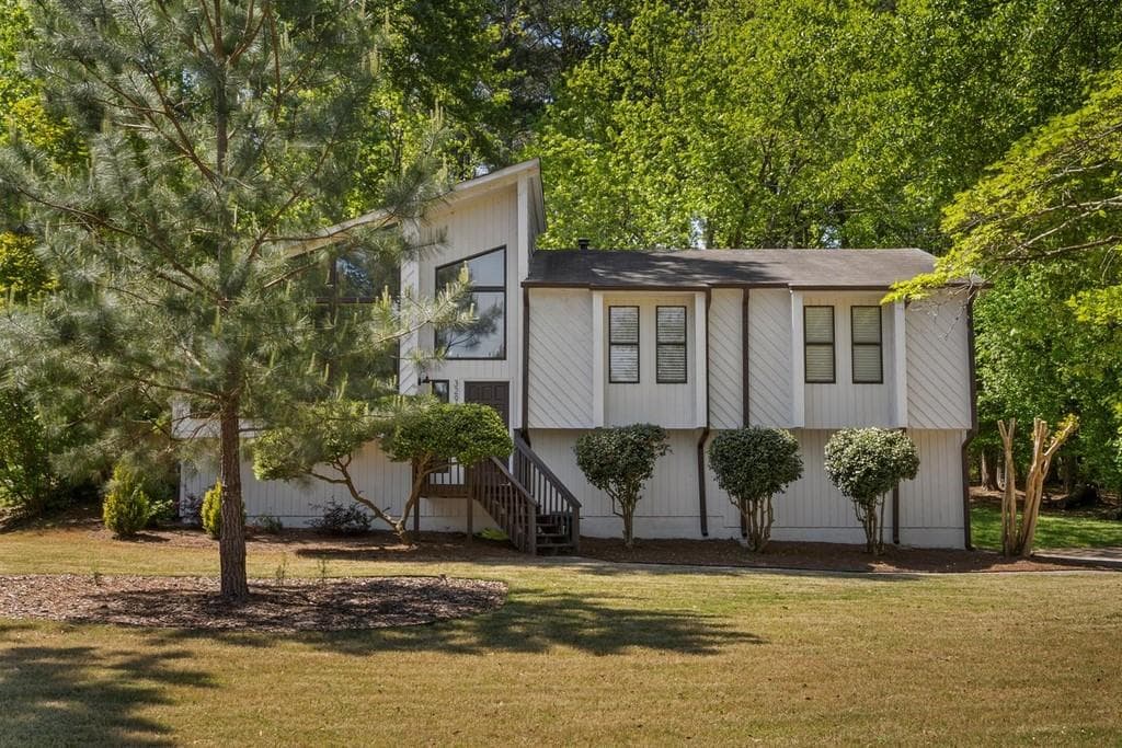 3294 Selma Court, Marietta, GA 30066 — most recent listing photo