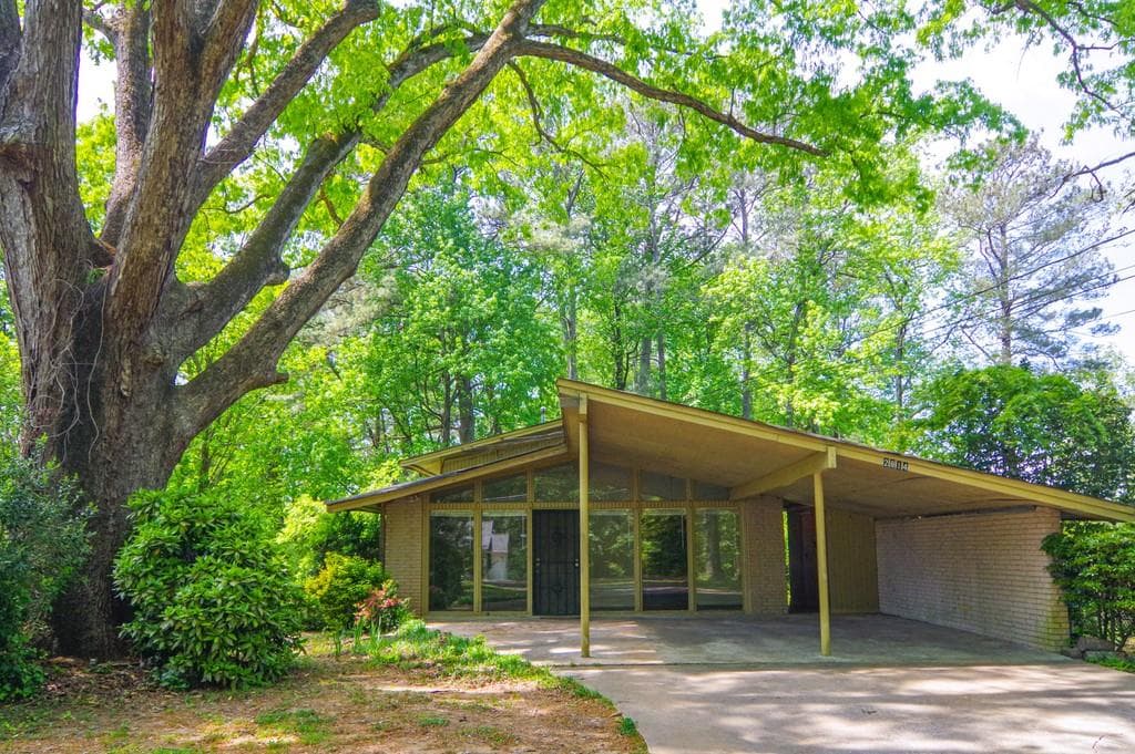 4 bedroom, 2 bathroom, 1,664 sq ft single family residence sold at 2814 Ben Hill Road, Atlanta, GA 30344