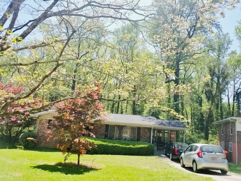 3 bedroom, 3 bathroom, 1,395 sq ft single family residence sold at 3704 Wisteria Lane, Atlanta, GA 30331