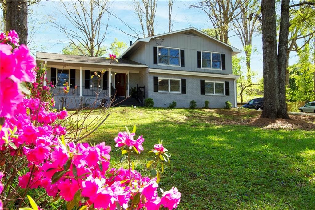 4 bedroom, 3 bathroom, 2,200 sq ft single family residence sold at 240 Plantation Road, Smyrna, GA 30082