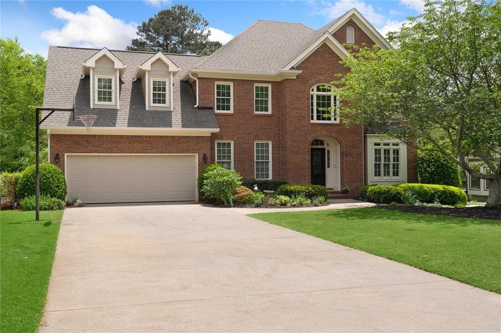 5 bedroom, 5 bathroom, 4,050 sq ft single family residence sold at 5785 Sunset Maple Drive, Alpharetta, GA 30005